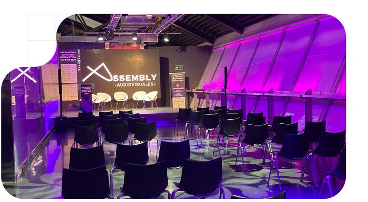 Una de las salas del proximo FIS VII, vacía antes del inicio del evento